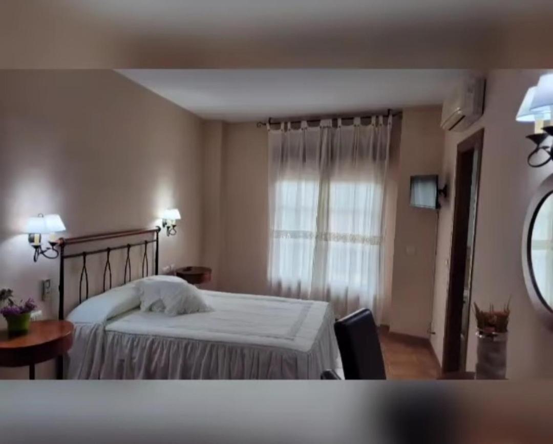 Hotel Rural Cristania Caminomorisco Buitenkant foto